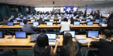 Câmara aprova e Senado vai analisar projetos de deputados pedetistas