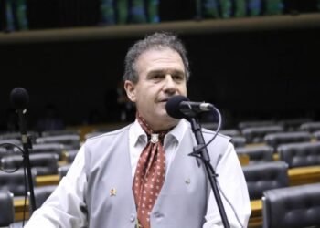 Projeto de Pompeo que reconhece o gênero musical Bugio como manifestação cultural é aprovado em comissão