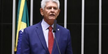 Lei decorrente de proposta do deputado Afonso Motta cria incentivo à indústria química