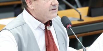 Câmara decide que profissionais da educação terão a mesma alimentação oferecida aos alunos