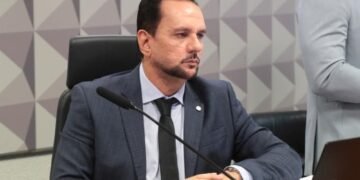 Iniciativa de Josenildo inclui pescador artesanal na lei que homenageia pesca esportiva