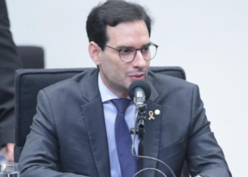 Leo Prates propõe implantar botão do pânico em unidade de saúde para proteger médicos e colaboradores