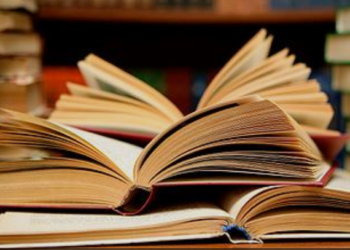 Marco Tavares propõe criar banco com permuta e doação de livros didáticos em escolas