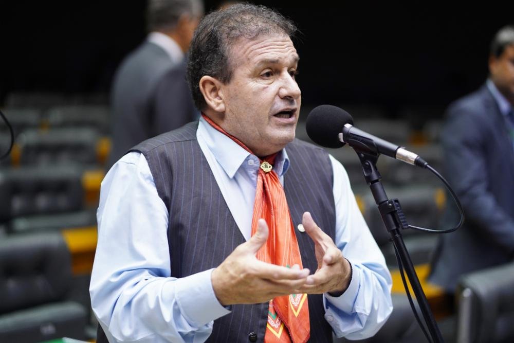 Pompeo de Mattos defende a aprovação de projeto que facilita crédito à mulher microempreendedora