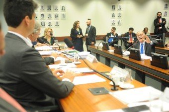 Presidente do BNDES atende convite de Paulo Ramos e é ouvido em audiência na Câmara