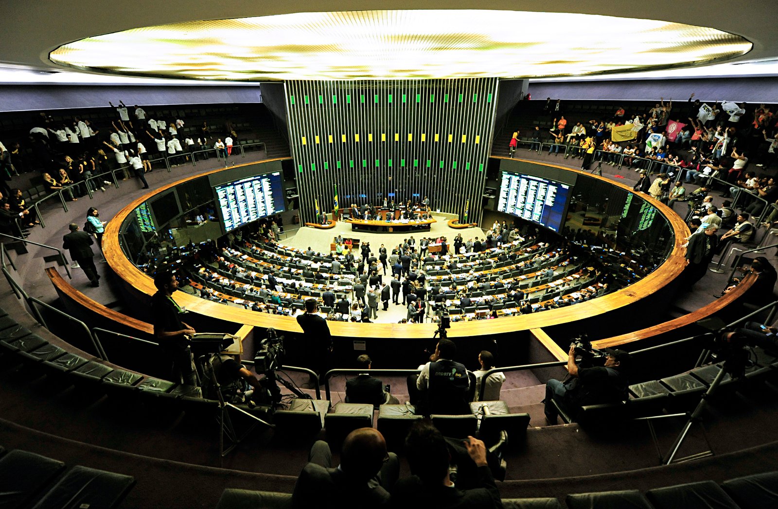 Vice-líderes do PDT, Paulo Ramos e Pompeo de Mattos, falam sobre metas para 2022