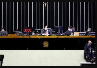 Com apoio pedetista Câmara aprova prioridade a mulher chefe de família no auxílio emergencial