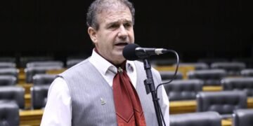 Comissão aprova projeto de Pompeo de Mattos que inclui no Farmácia Popular remédios para tratar sintomas associados ao autismo