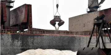 Leônidas Cristino e convidados debatem instalação de portos secos no Brasil