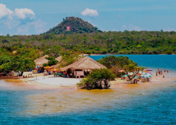 Projeto de Flávia Morais inclui época de praia do Araguaia no calendário oficial de eventos temporais