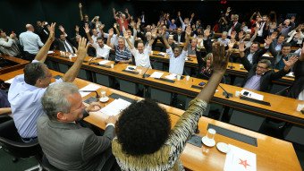 André Figueiredo recebe apoio da bancada do PT na disputa pela presidência da Câmara