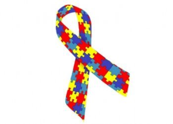 Cordão símbolo do autismo