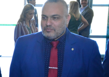 Vai à sanção proposta de Marcos Tavares para uso imediato de tornozeleira eletrônica por agressor de mulher