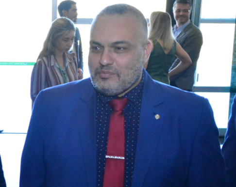 Vai à sanção proposta de Marcos Tavares para uso imediato de tornozeleira eletrônica por agressor de mulher