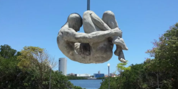 Comissão aprova projeto de Eduardo Bismarck que cria o Dia Nacional da Democracia Brasileira