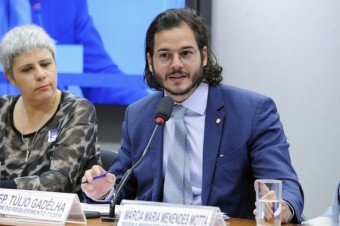 Especialistas repudiam apologia à ditadura militar e ao autoritarismo