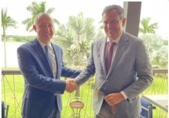 Félix Mendonça Júnior acorda com embaixador da Turquia doação às famílias atingidas pelas chuvas na BA