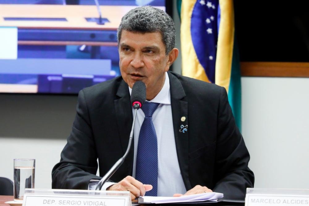 Orientação a pais sobre importância do teste do pezinho proposta pelo ex-deputado Sergio Vidigal vai para análise do Senado