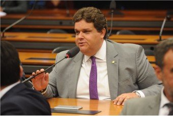 Projeto de Wolney prorroga por mais três meses auxílio emergencial